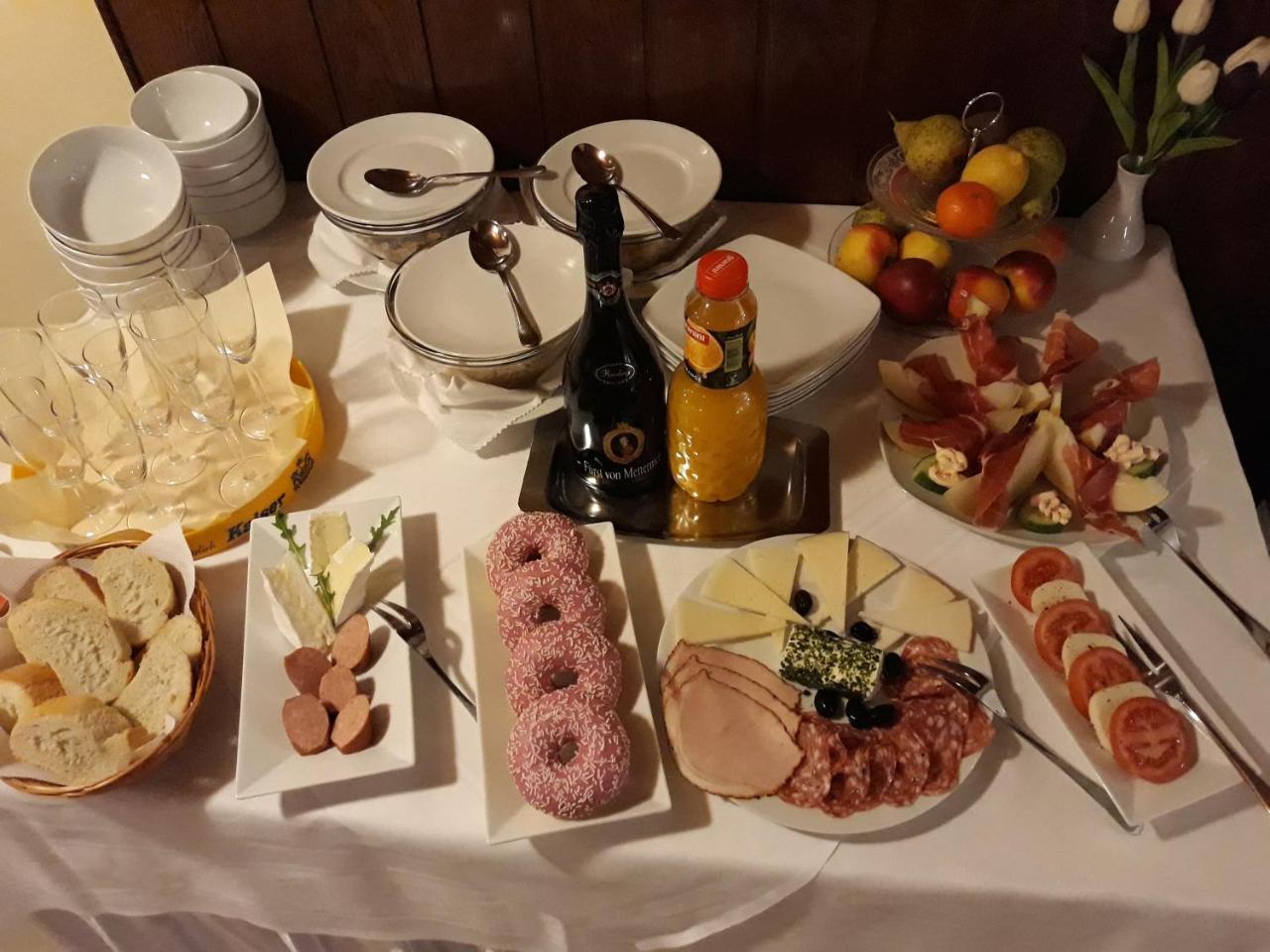 Hotel Luca 贝岑施泰因 外观 照片